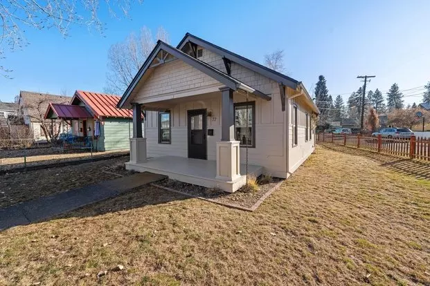 77 NW Mckay Ave Apartment for rent in Bend, OR