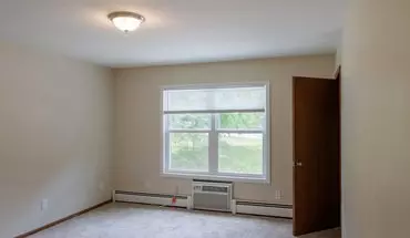 2 of 12 1941 Fairview Dr Apartment for rent in West Bend, WI