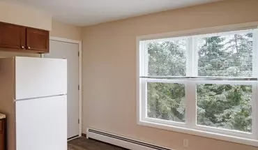 5 of 12 1941 Fairview Dr Apartment for rent in West Bend, WI