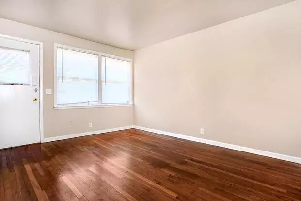 Lenore Garden Apartment for rent in Nashville, TN Lenore Garden Apartment for rent in Nashville, TN