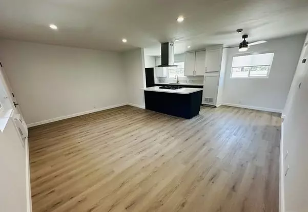 Fully Remodeled Top Floor Corner Unit 1Bed 1Bath Apartment for rent in Sylmar, CA