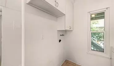 4 of 5 Charming, End-unit Loft-style Condo Offers 1Bed 1Bath Apartment for rent in Canoga Park, CA