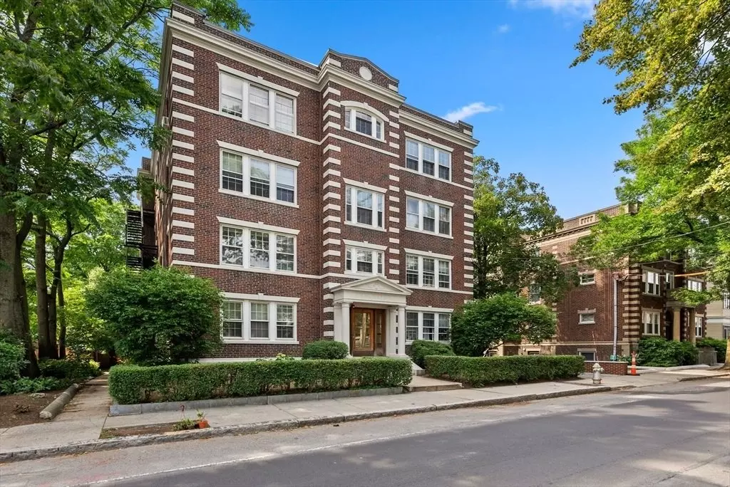 Harvard And Central Square Just 0.4 Miles Away And The Red Line Nearby Apartment for rent in Cambridge, MA