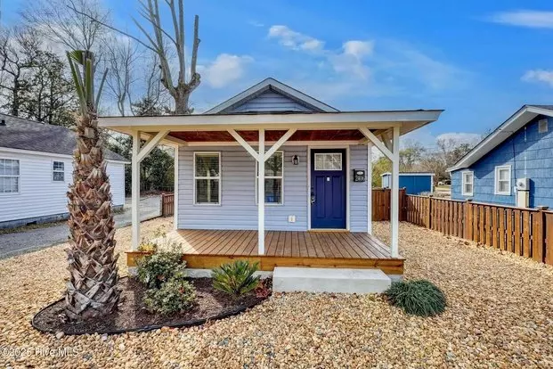 2406 Wrightsville Ave Apartment for rent in Wilmington, NC
