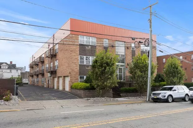 20 W Church St Apartment for rent in Bergenfield, NJ
