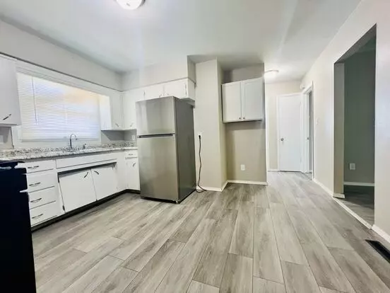 238 Palmer Dr Apartment for rent in Waterloo, IA