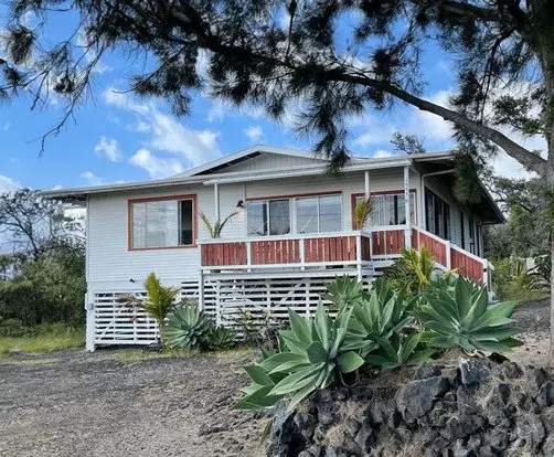 Available For Rent 2 Bedroom Unit In Donola Hawaii! (room Plus Loft) - Available Now! Apartment for rent in Captain Cook, HI