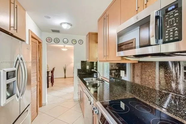 6890 SW 51st St Apartment for rent in Miami, FL