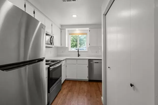 Talent Parkside Apartments Apartment for rent in Talent, OR