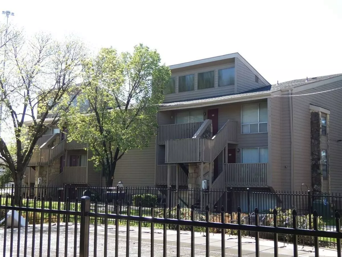 The Terra At 3600 Apartment for rent in Wichita, KS