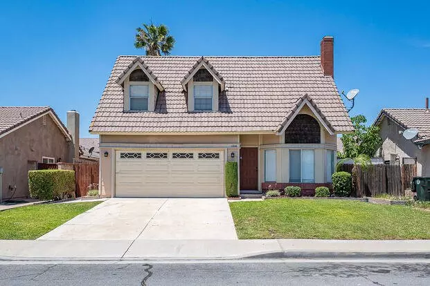 Available Immediately! Apartment for rent in Fontana, CA