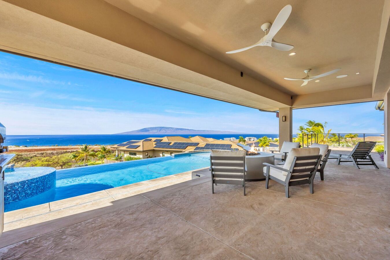 Luxury Ocean View Estate With Infinity Pool &... Apartments Lahaina, HI