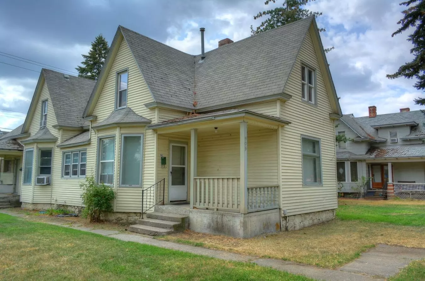 Quiet Two Story Town Home House for rent in Spokane, WA