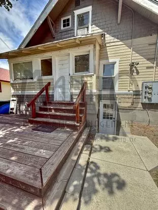 Garland Triplex Apartment for rent in Spokane, WA Garland Triplex Apartment for rent in Spokane, WA