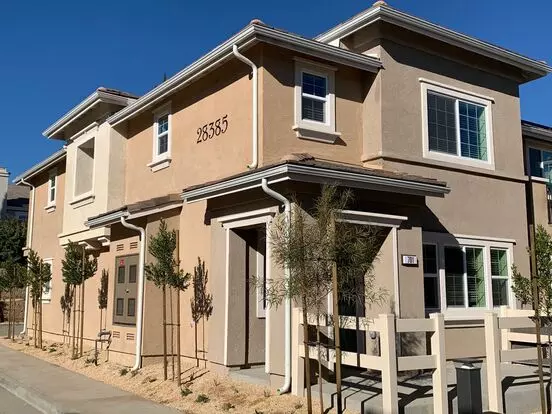 Murrieta 3 Bedroom + Loft Condo With 2 Car Attached Garage Apartment for rent in Murrieta, CA