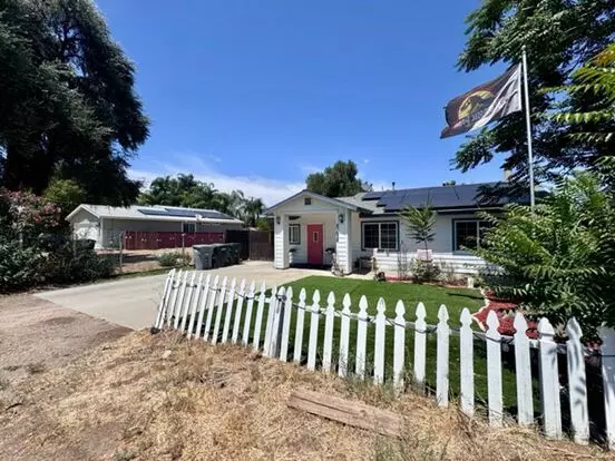 Charming 3 Bed + Den Home With Solar In Wildomar! Apartment for rent in Wildomar, CA