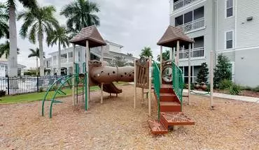 2 of 38 Peridot Palms Apartment for rent in St Petersburg, FL