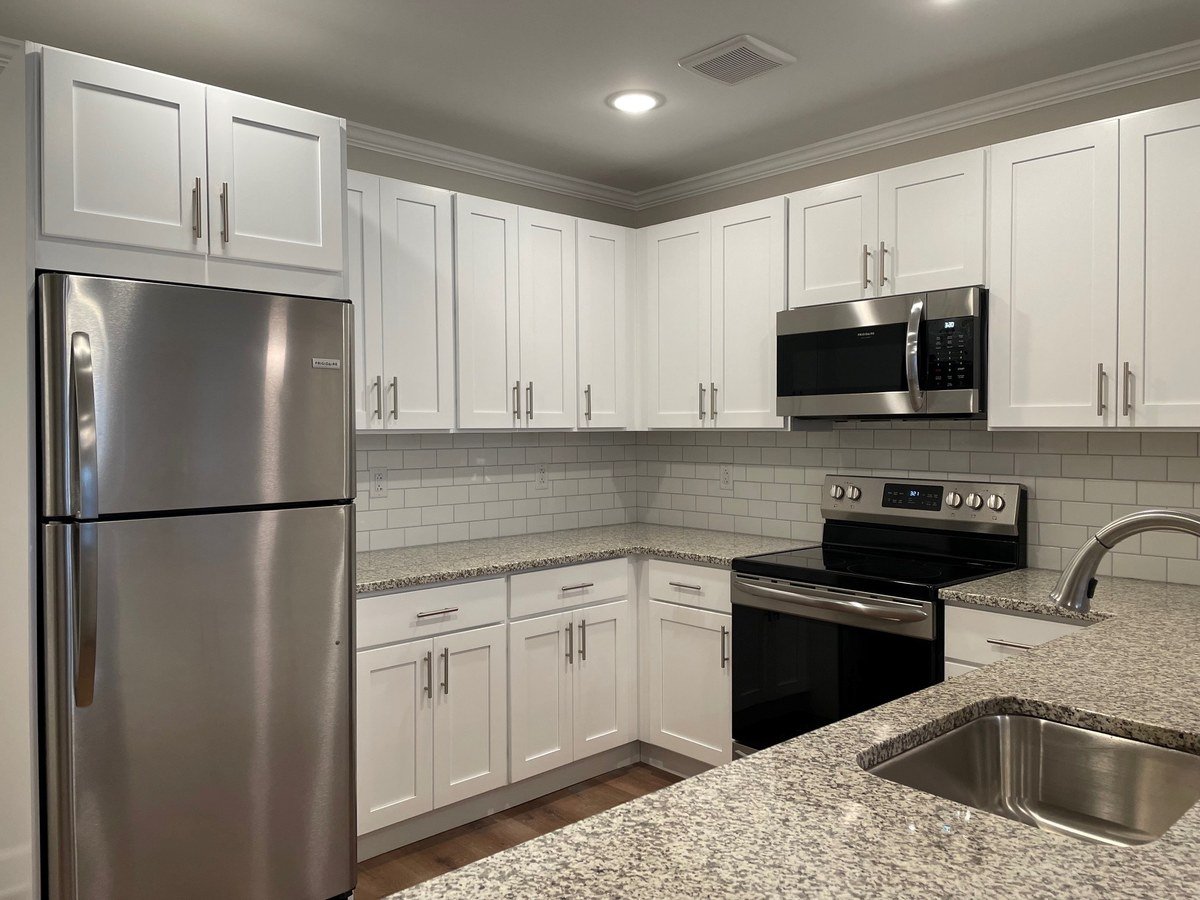 Brookfield Village (PDM) Apartments Brookfield, CT Rentable