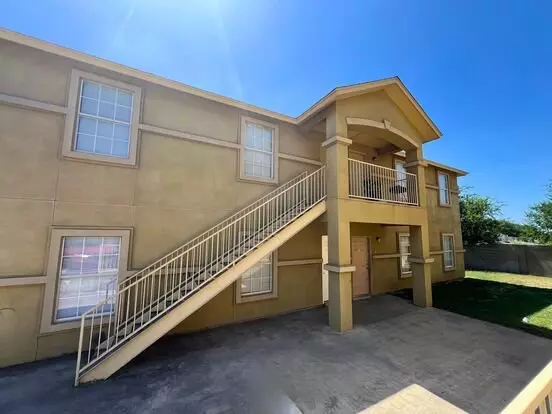 Welcome To Tres Vistas – Peaceful Living With Practical Comforts Apartment for rent in Laredo, TX