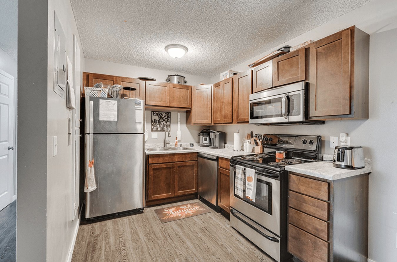 Northview Commons Apartments - 1230 Cheri Ln NE Fridley, MN