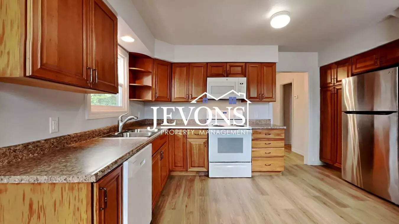 Spacious 5-bedroom Home Just A Few Steps From The University Of Puget Sound! Apartment for rent in Tacoma, WA