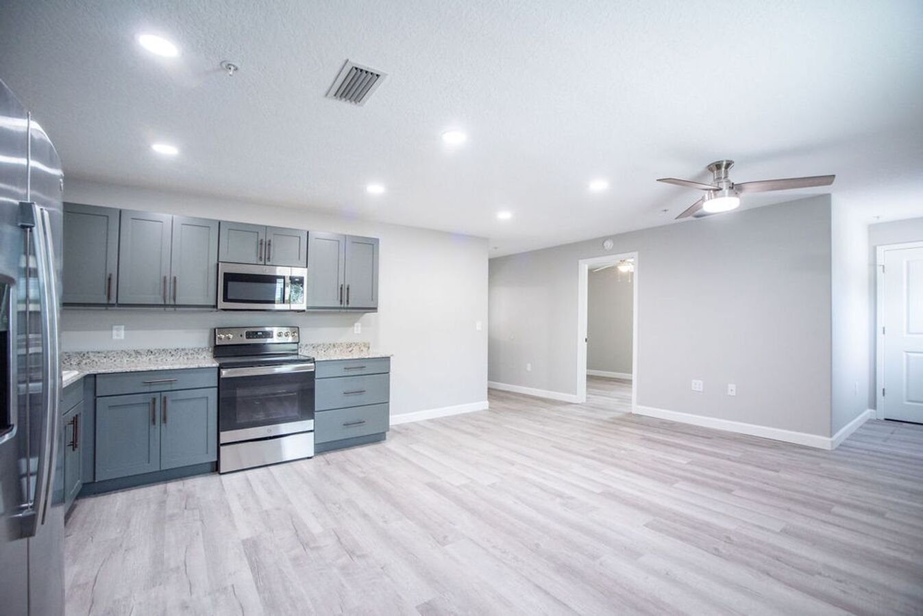 216 E Alfred St Tavares, FL Apartment for Rent Rentable