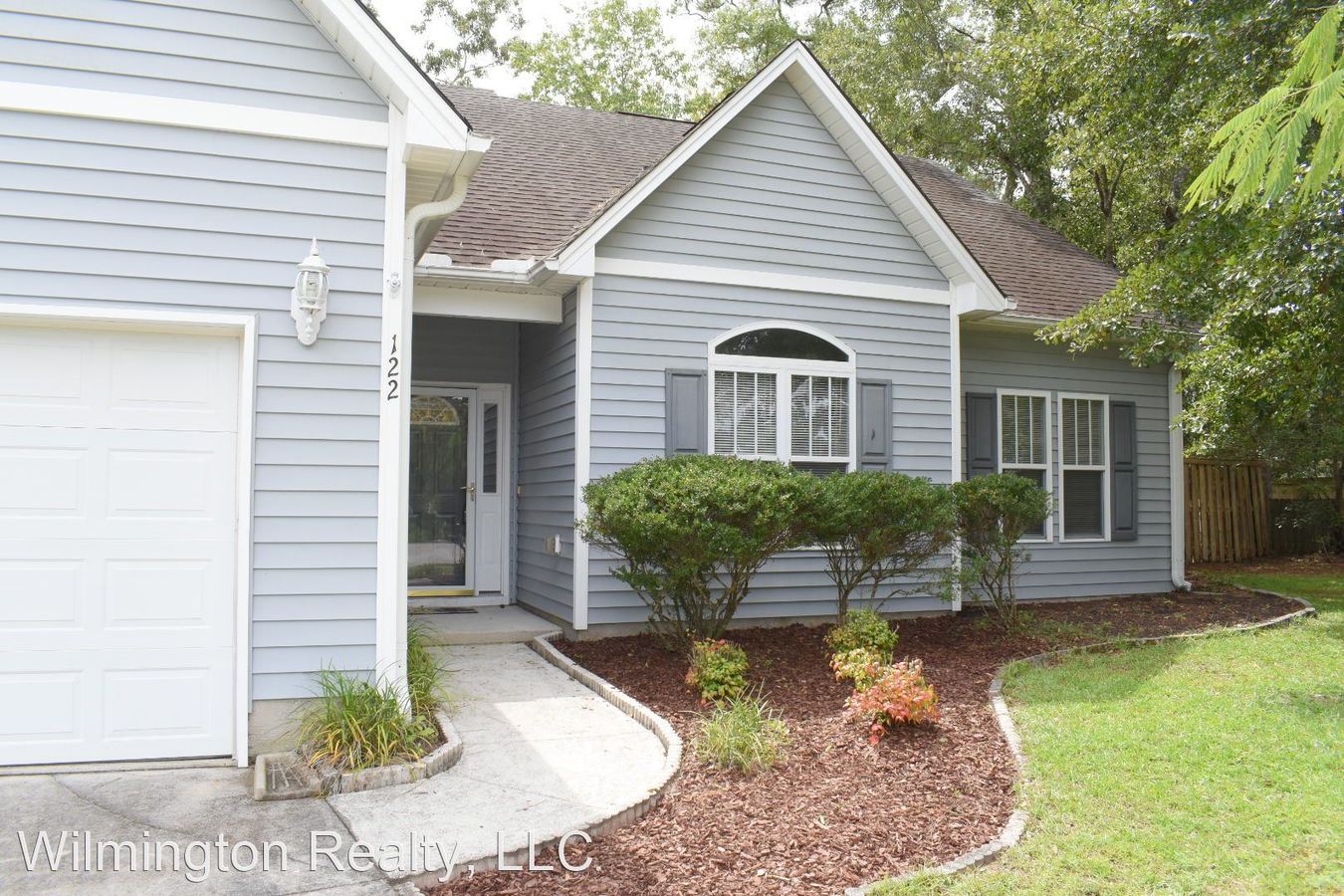 122 Southern Magnolia Ct Hampstead, NC House for Rent