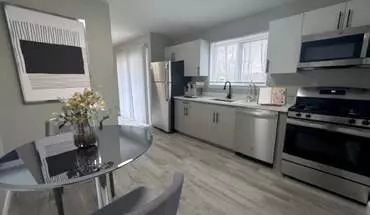 3 of 8 Windsor Crossing Townhouse for rent in Bloomfield, CT