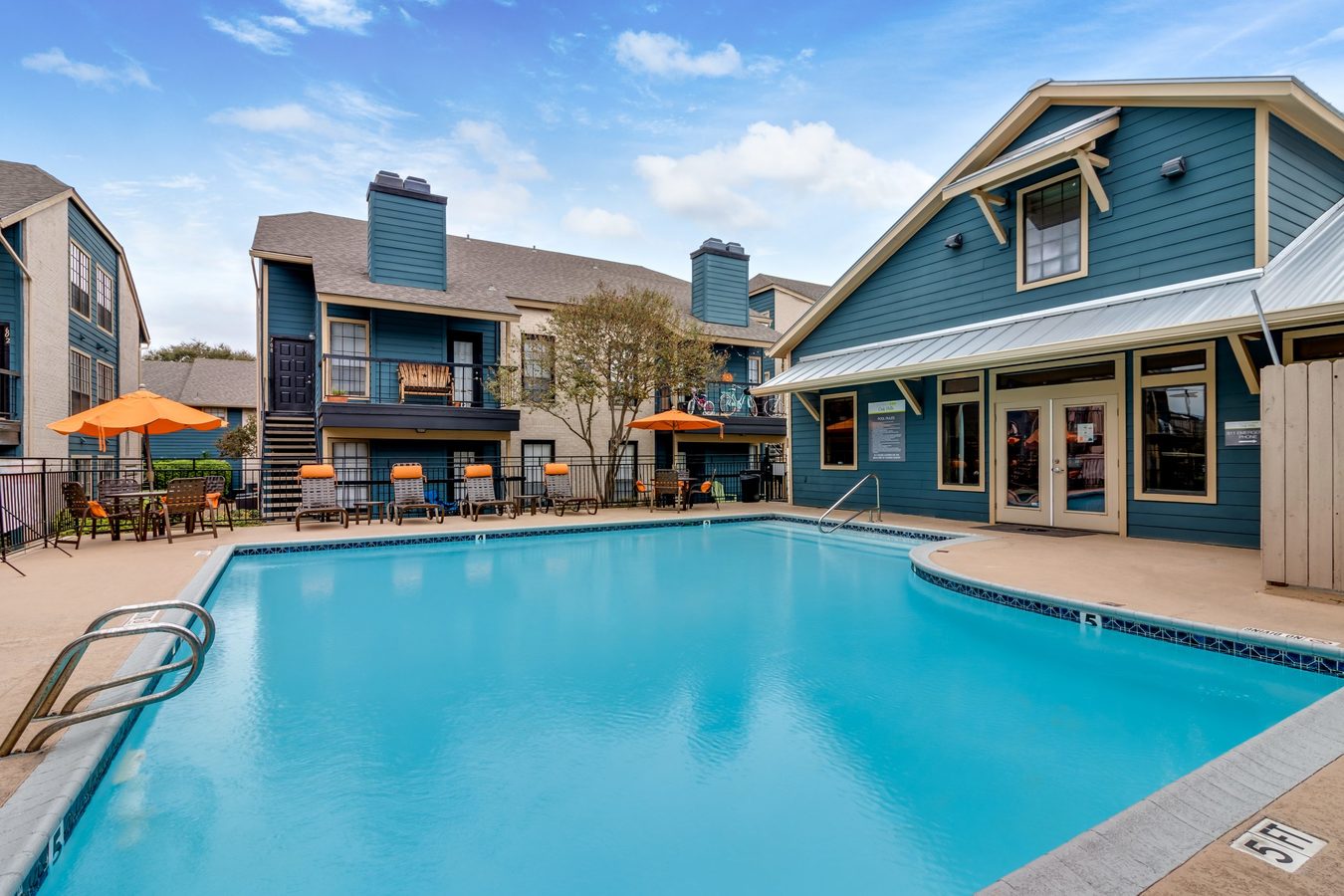 The Place at Oak Hills Apartments San Antonio, TX