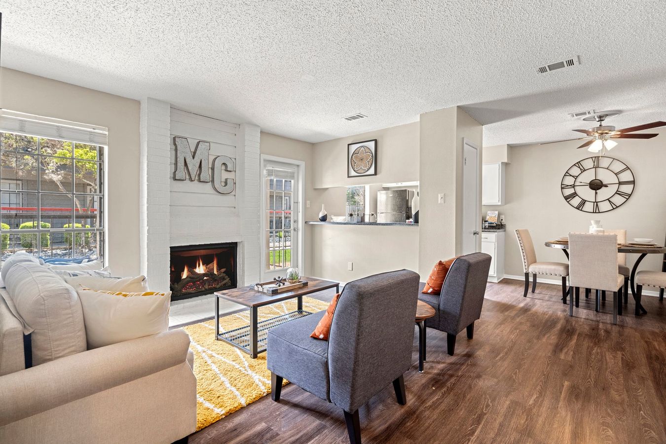 The Place at Oak Hills Apartments San Antonio, TX Rentable