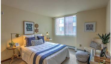 3 of 10 2302 University Avenue Apartment for rent in Madison, WI