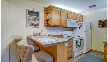 4 of 10 2302 University Avenue Apartment for rent in Madison, WI