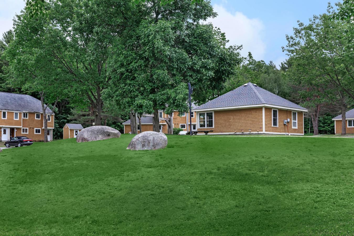 Bailey Park Apartments 16 Bailey Circle Lincoln Maine, ME