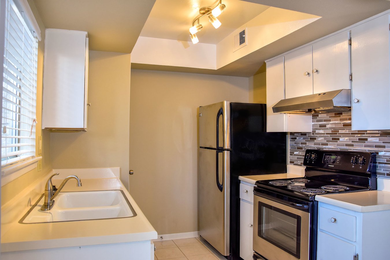 Woodway Apartments 8100 Pinebrook Drive San Antonio, TX