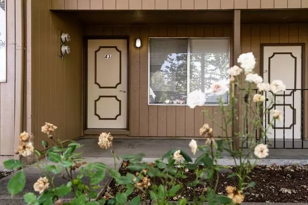 Hazelwood - Queen Ave Sw Apartment for rent in Albany, OR Hazelwood - Queen Ave Sw Apartment for rent in Albany, OR