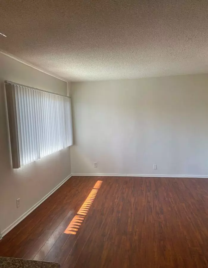 Spacious 1 Bedroom Located In Canoga Park! - Move In Ready! Apartment for rent in Canoga Park, CA