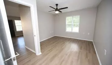 4 of 12 Gloster Flats Apartment for rent in Tupelo, MS