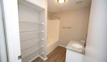 5 of 12 Gloster Flats Apartment for rent in Tupelo, MS