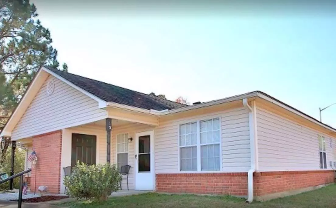 Gloster Flats Apartment for rent in Tupelo, MS