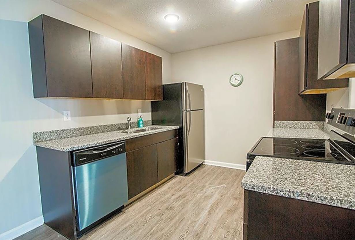 Moss Creek Apartments 7918 Moss Creek Drive Louisville, KY