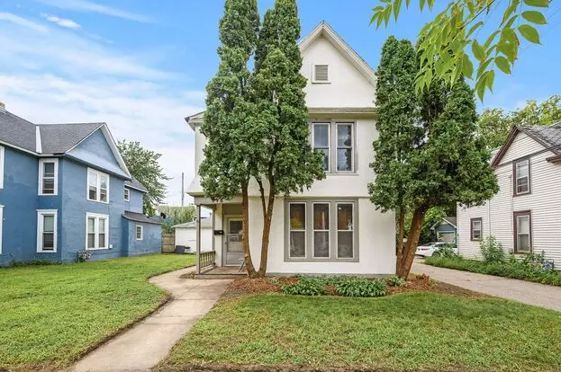 918 18 1/2 Ave NE Apartment for rent in Minneapolis, MN