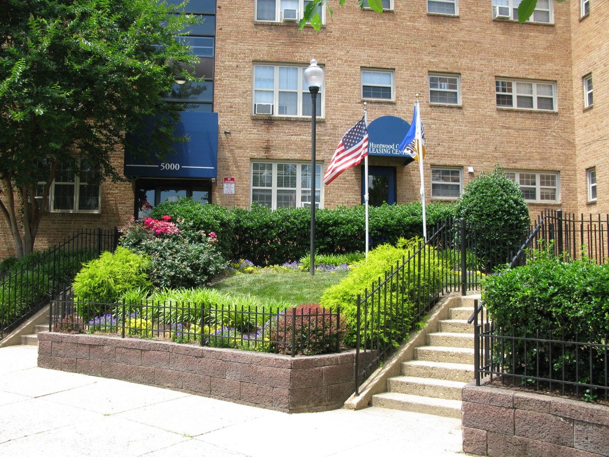 Huntwood Courts Apartments Washington DC Huntwood Courts Apartments Washington DC