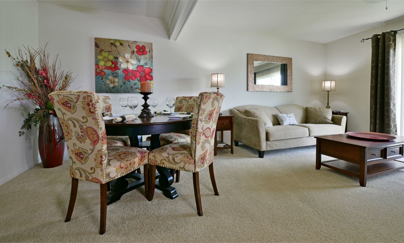 Towne Lakes Apartments Grand Chute, WI Rentable