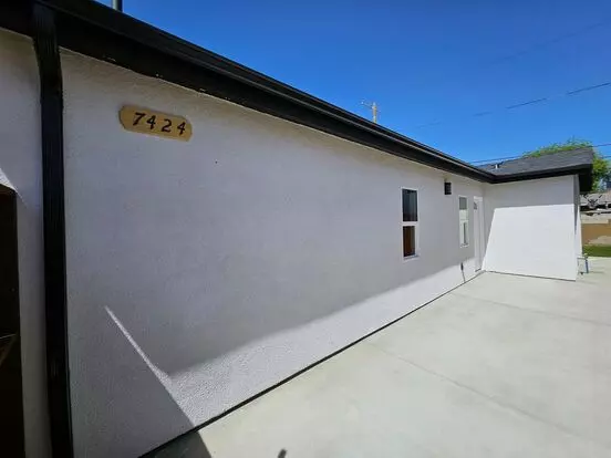 7426 Denny Ave Apartment for rent in Sun Valley, CA