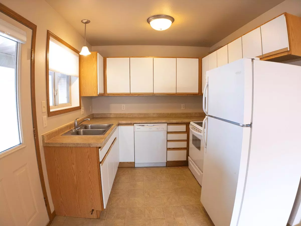 Damon St. and Sterling Dr. Condos Apartment for rent in Eau Claire, WI