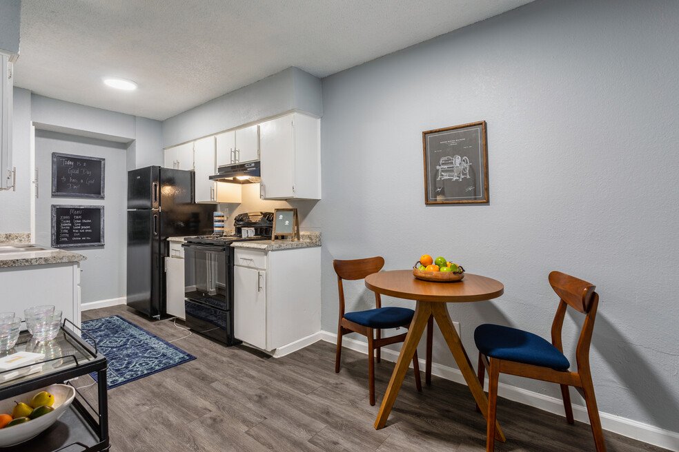 The Loop At 2755 Apartments 2751 E Ledbetter Dr Dallas, TX