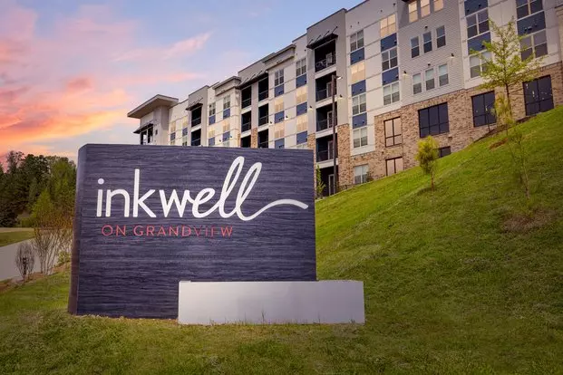 Inkwell on Grandview Apartment for rent in Birmingham, AL Inkwell on Grandview Apartment for rent in Birmingham, AL