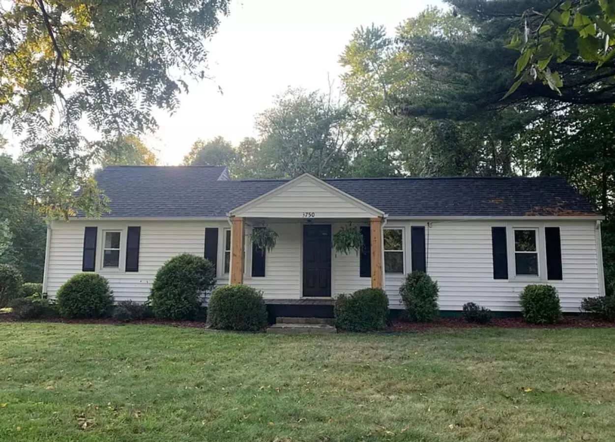 2 Bedrooms, Great Location! House for rent in Bloomington, IN