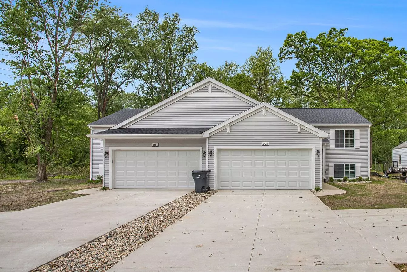 5376 Eric St House for rent in Allendale, MI