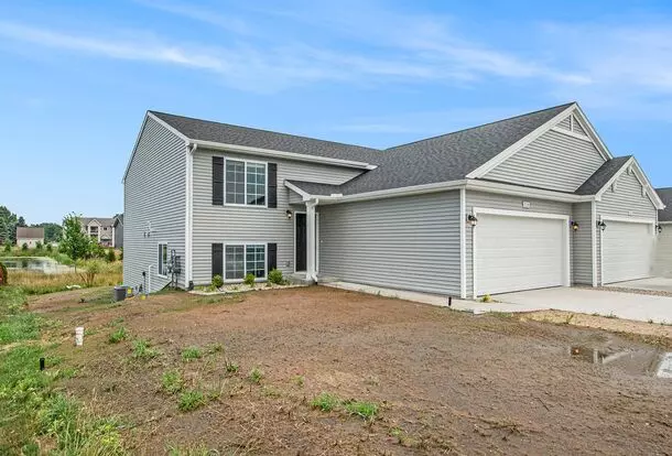 11127 Farmway Dr Apartment for rent in Allendale, MI